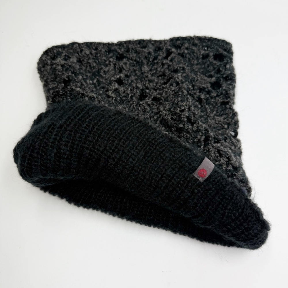PISTIL Textured-Knit Neck Gaitor - Picture 3 of 7